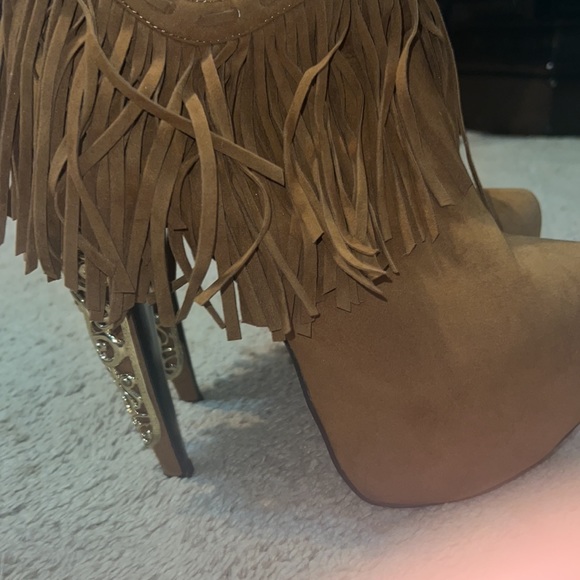 Privilege Lola Fringe ankle bootie. - Picture 5 of 7